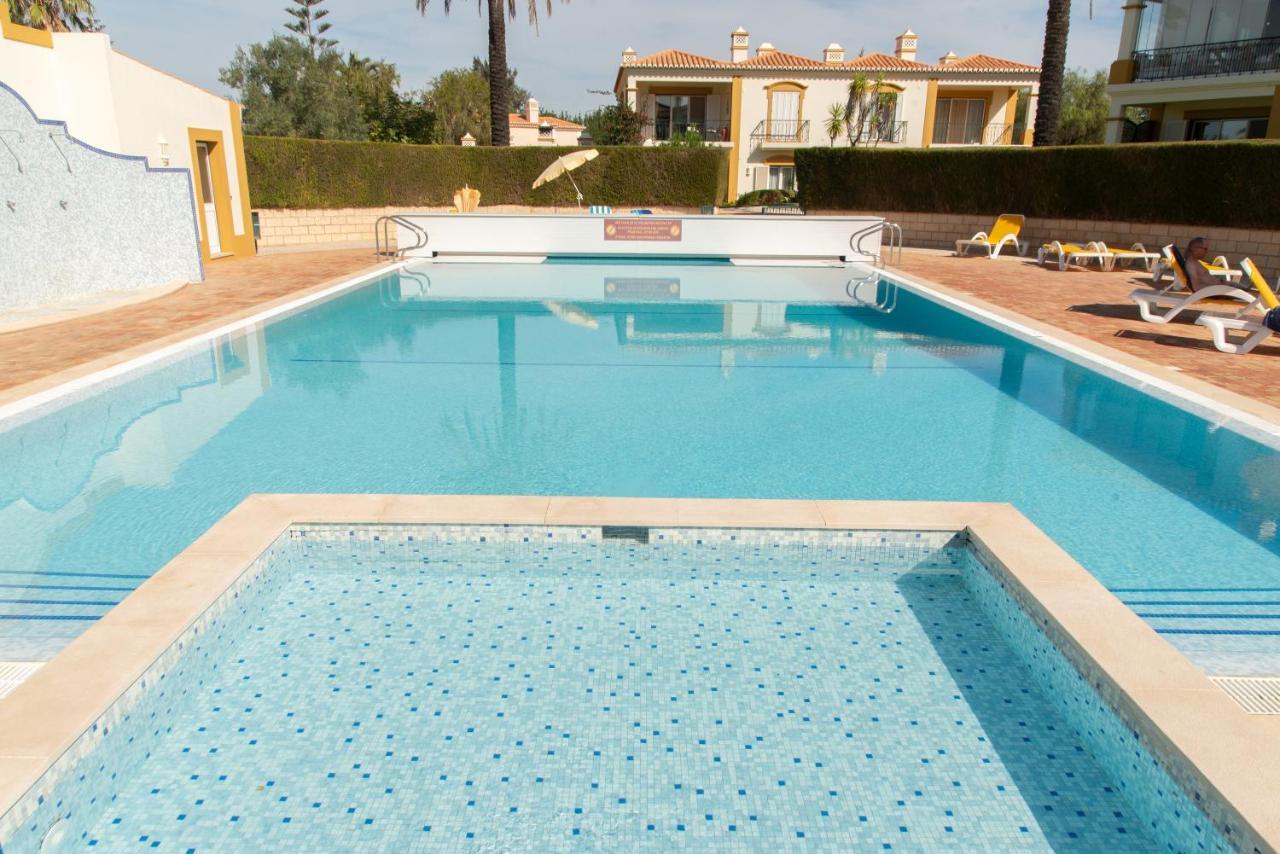 Carvoeiro, 2Br Pestana Gramacho Golf Apartment Estômbar Buitenkant foto